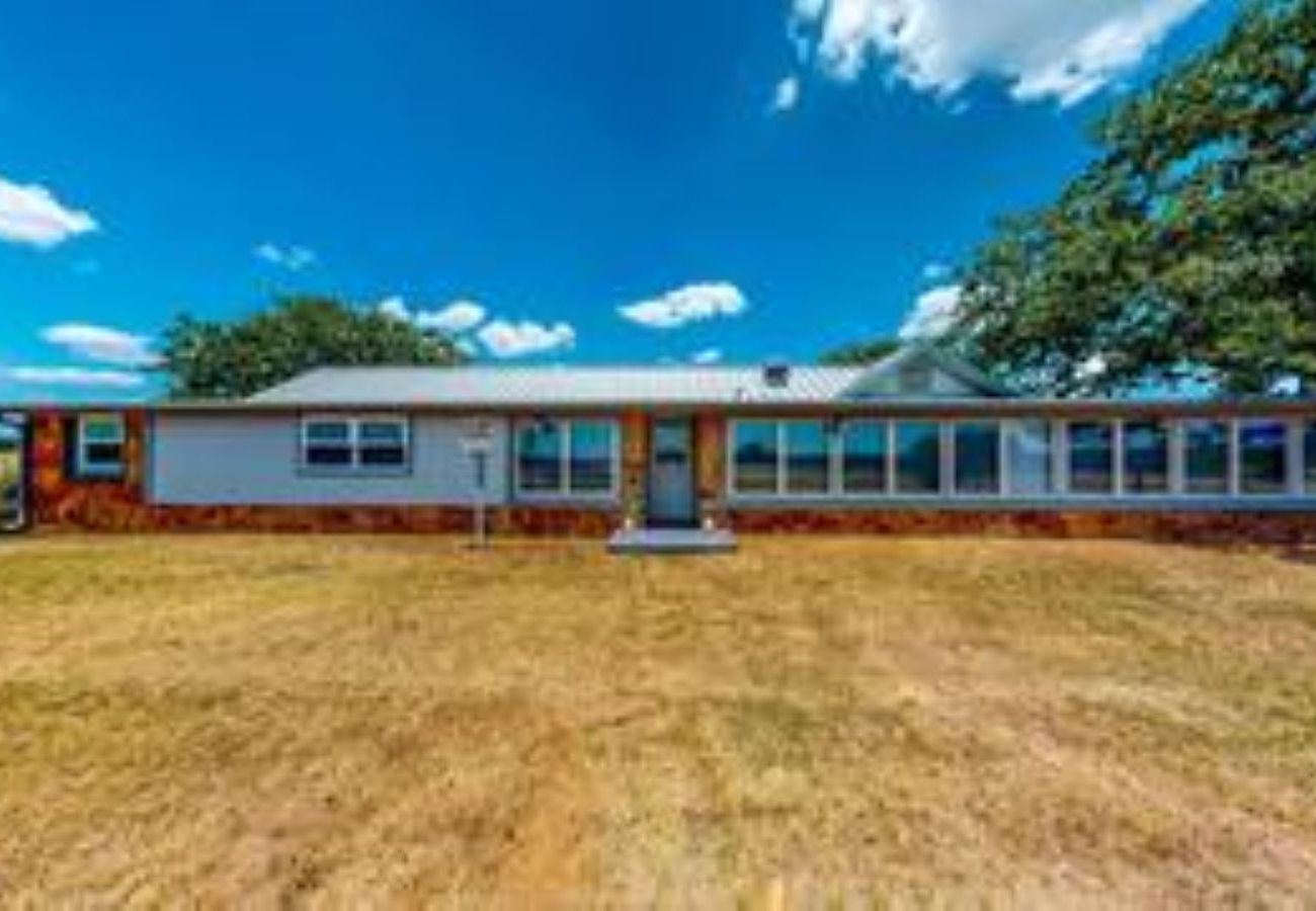 Country house in Mineral Wells - The Rock House Ranch Mineral Wells