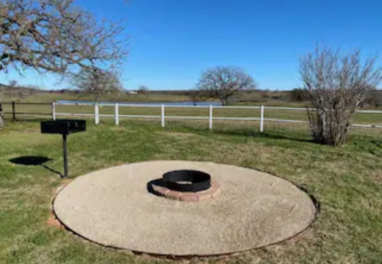 Country house in Mineral Wells - The Rock House Ranch Mineral Wells